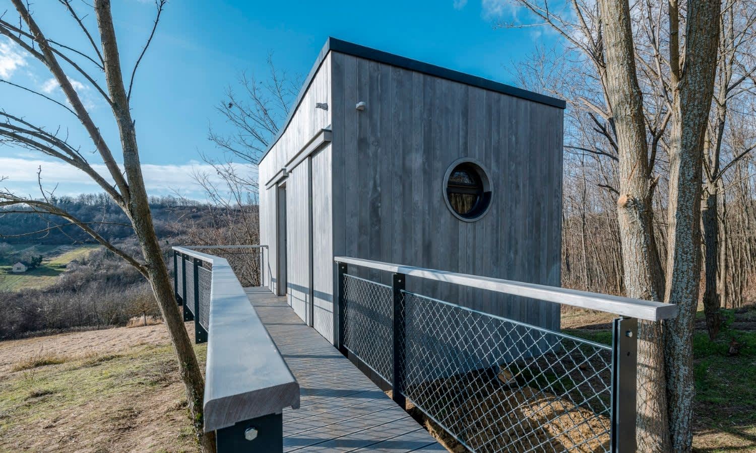 Wauhaus treehouse
