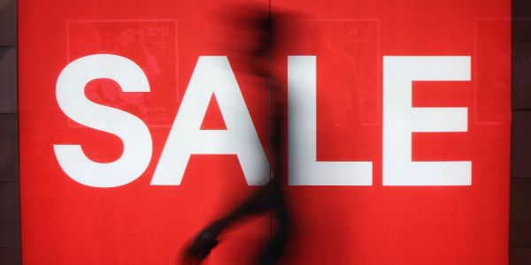 An iamge of a black friday sale, during which there are a lot of scams